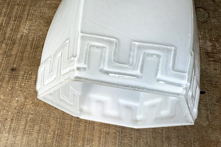 レトロなライン模様のランプシェード・乳白ガラスの電笠電傘